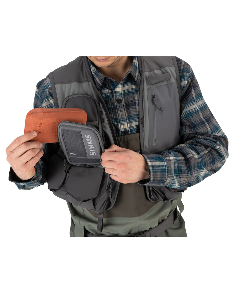 Simms Men's Freestone Fishing Vest